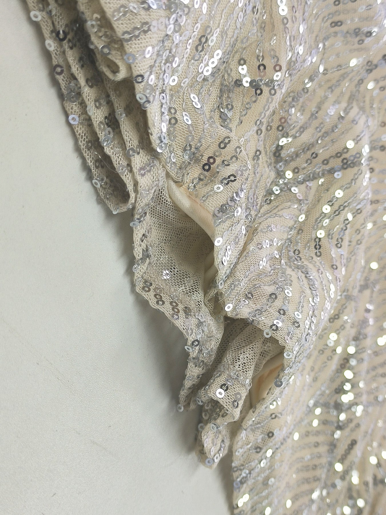 Embroidered Sequin Gown with Double V-Neck and Cap Sleeves | XUIBOL