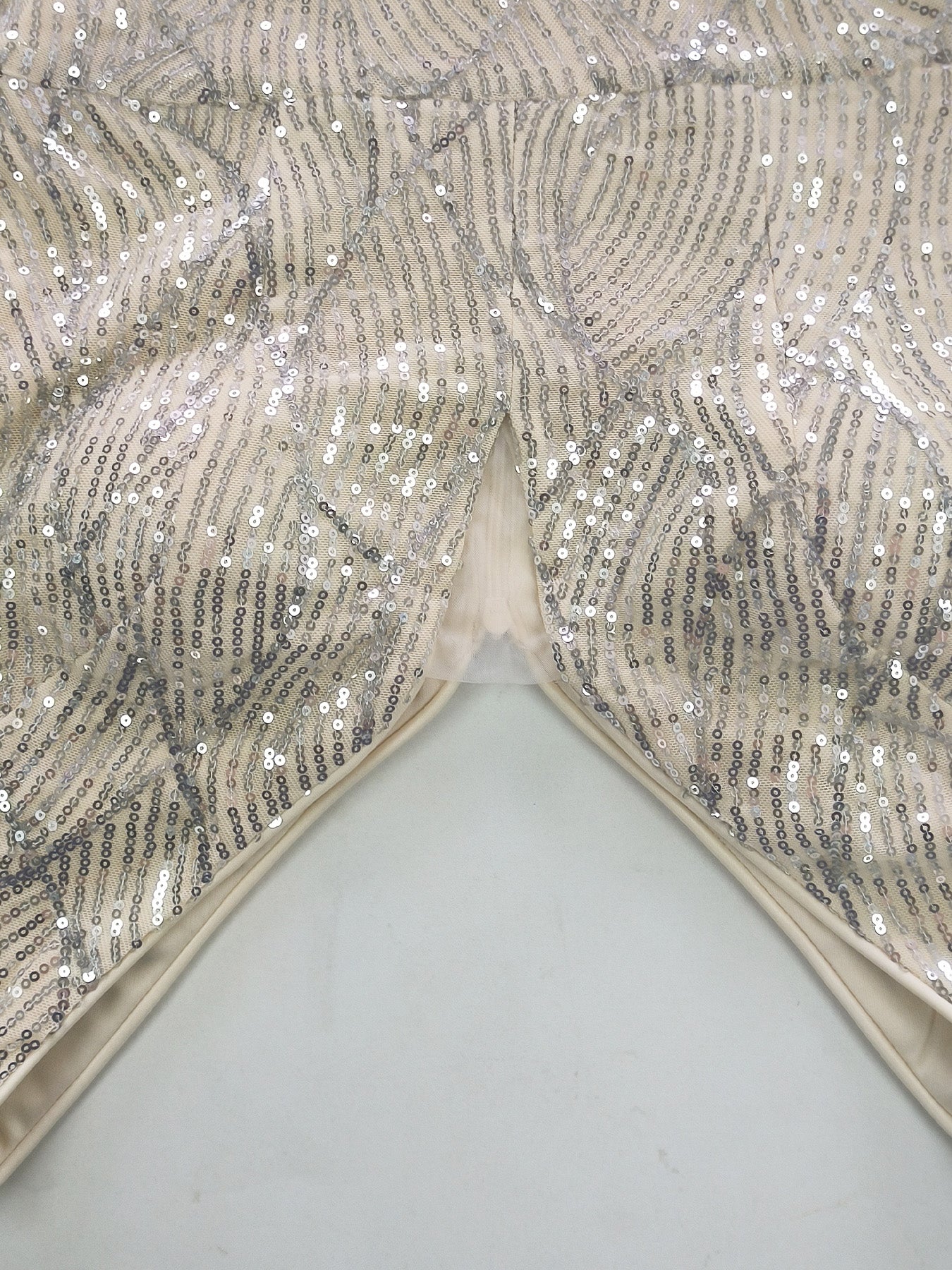 Embroidered Sequin Gown with Double V-Neck and Cap Sleeves | XUIBOL