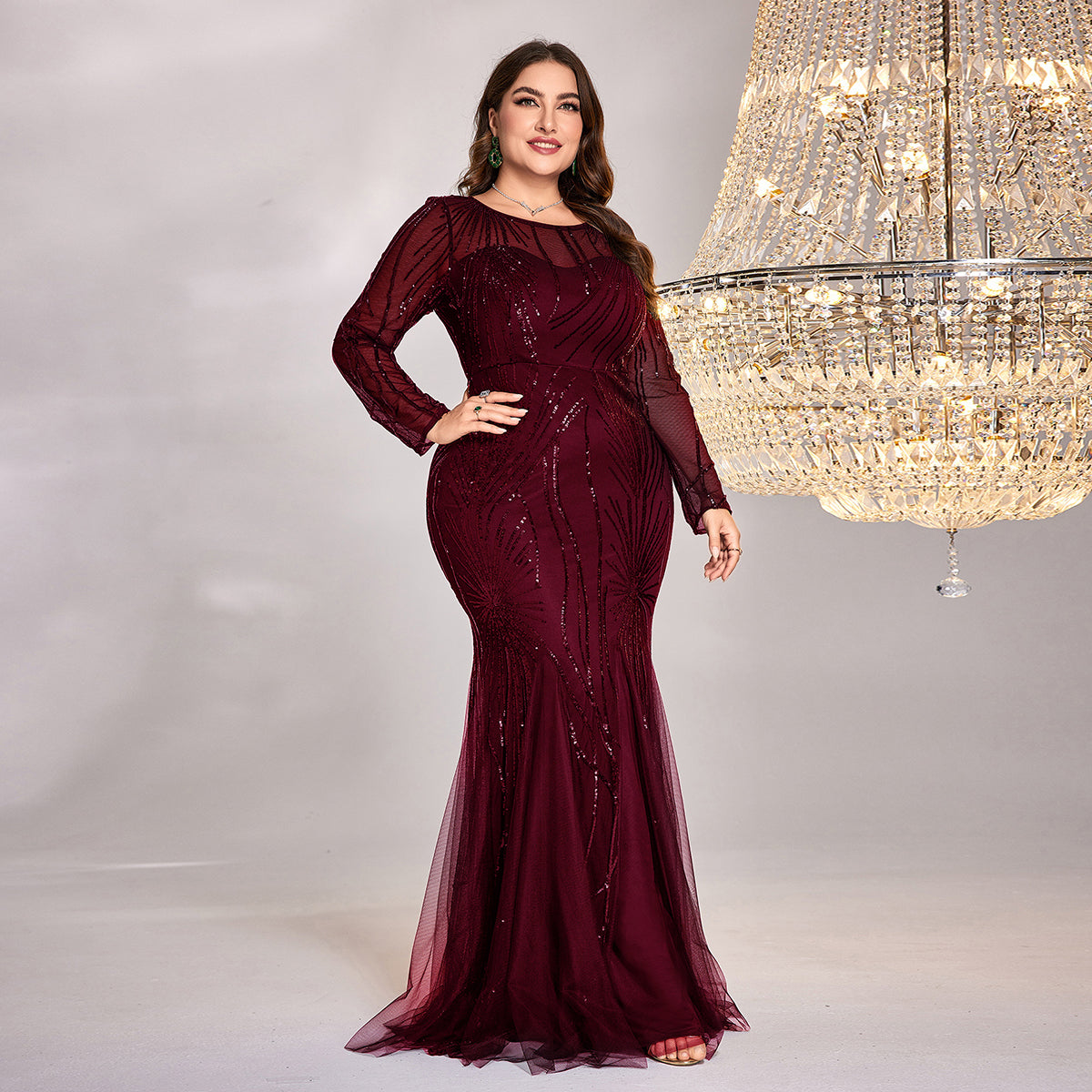 Plus Size Elegant Long Sleeves Sequin Evening Dresses | XUIBOL