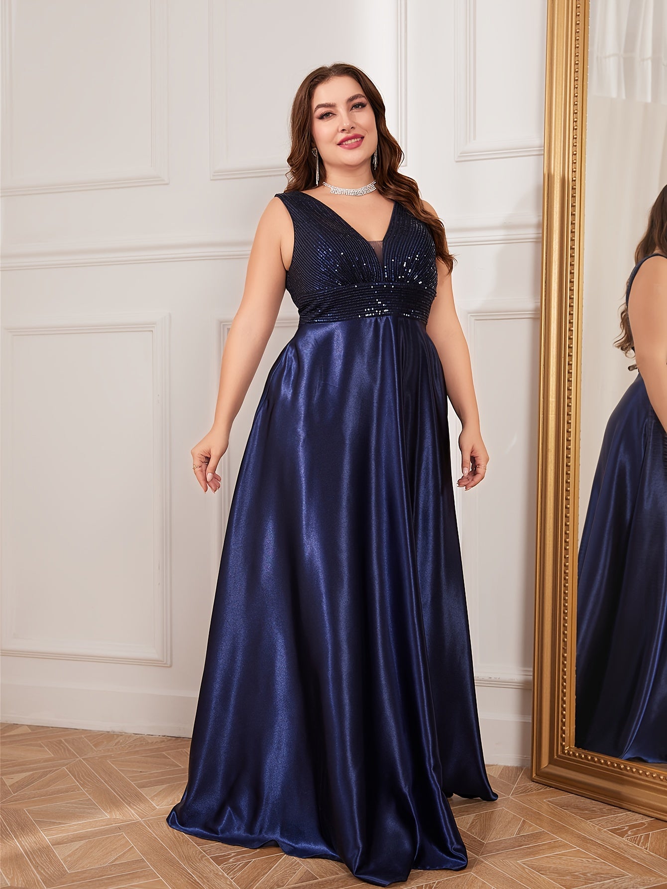 Plus Size Sequin Decor Bridesmaid Dress, Elegant V-neck Sleeveless Dress | XUIBOL
