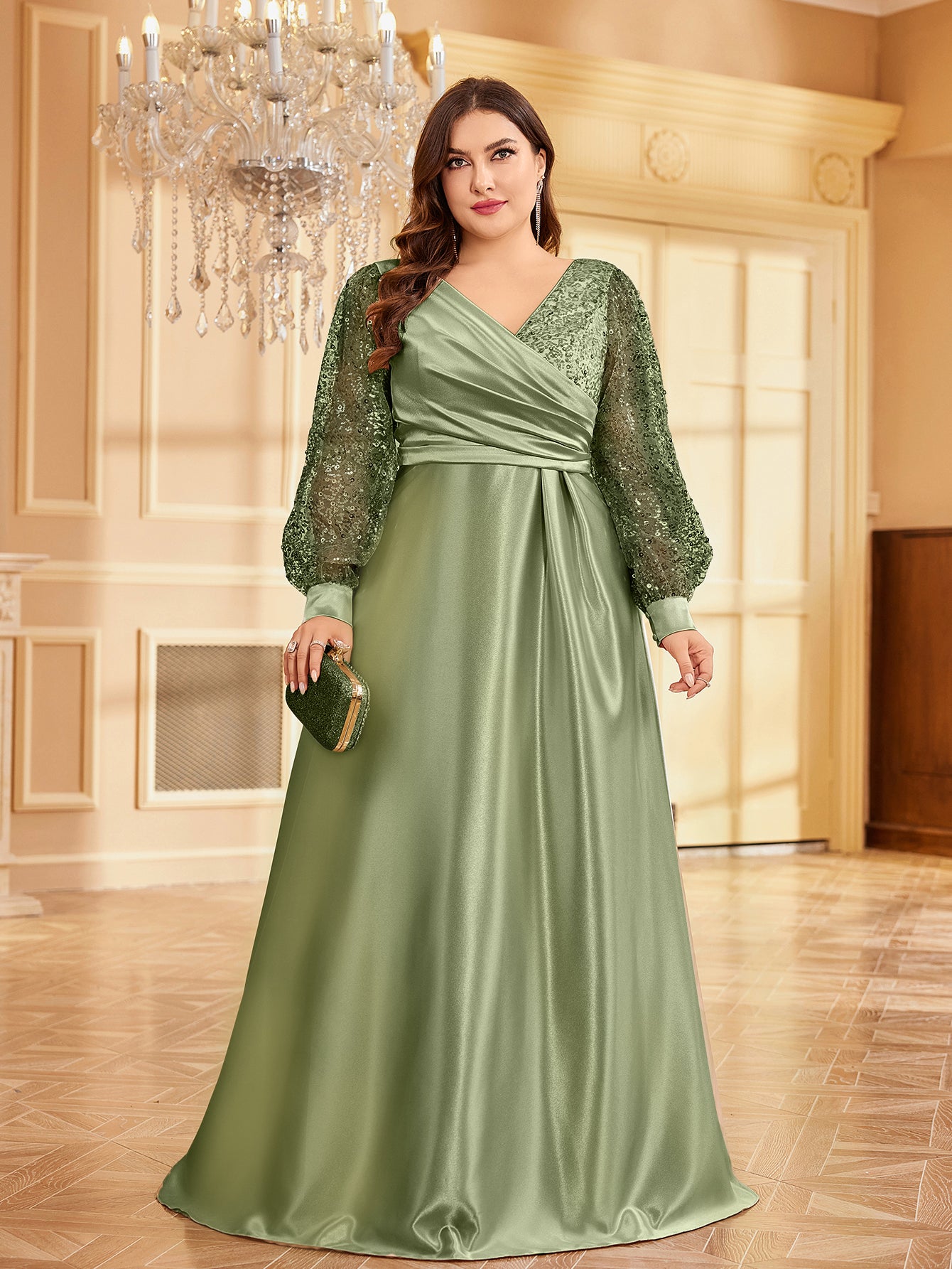 Plus Size Luxury Gold Sequin V-Neck Evening Dress | XUIBOL