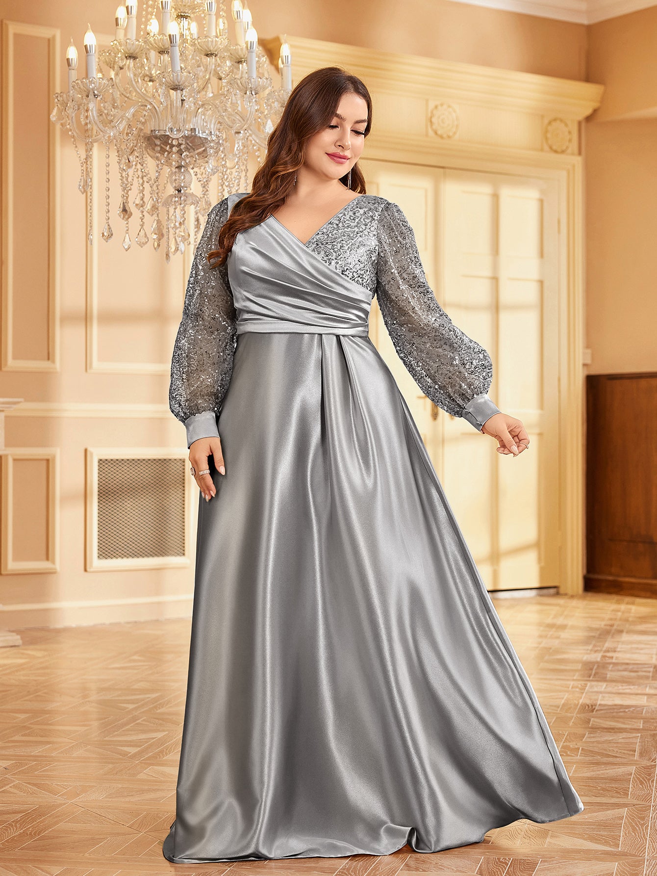 Plus Size Luxury Gold Sequin V-Neck Evening Dress | XUIBOL