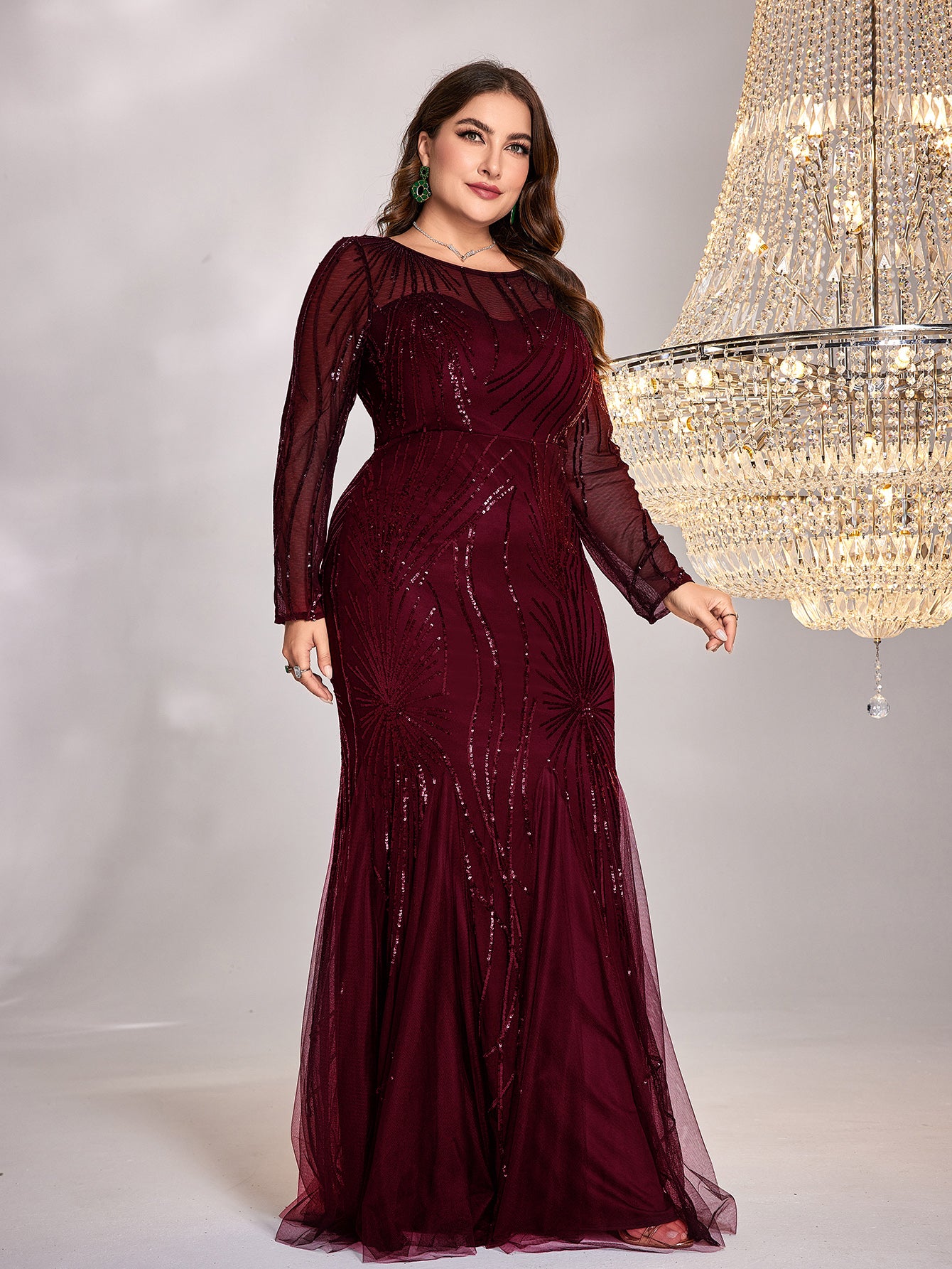 Plus Size Elegant Long Sleeves Sequin Evening Dresses | XUIBOL