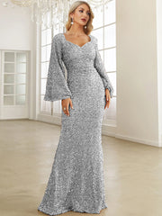 white Sweetheart Neck Dress