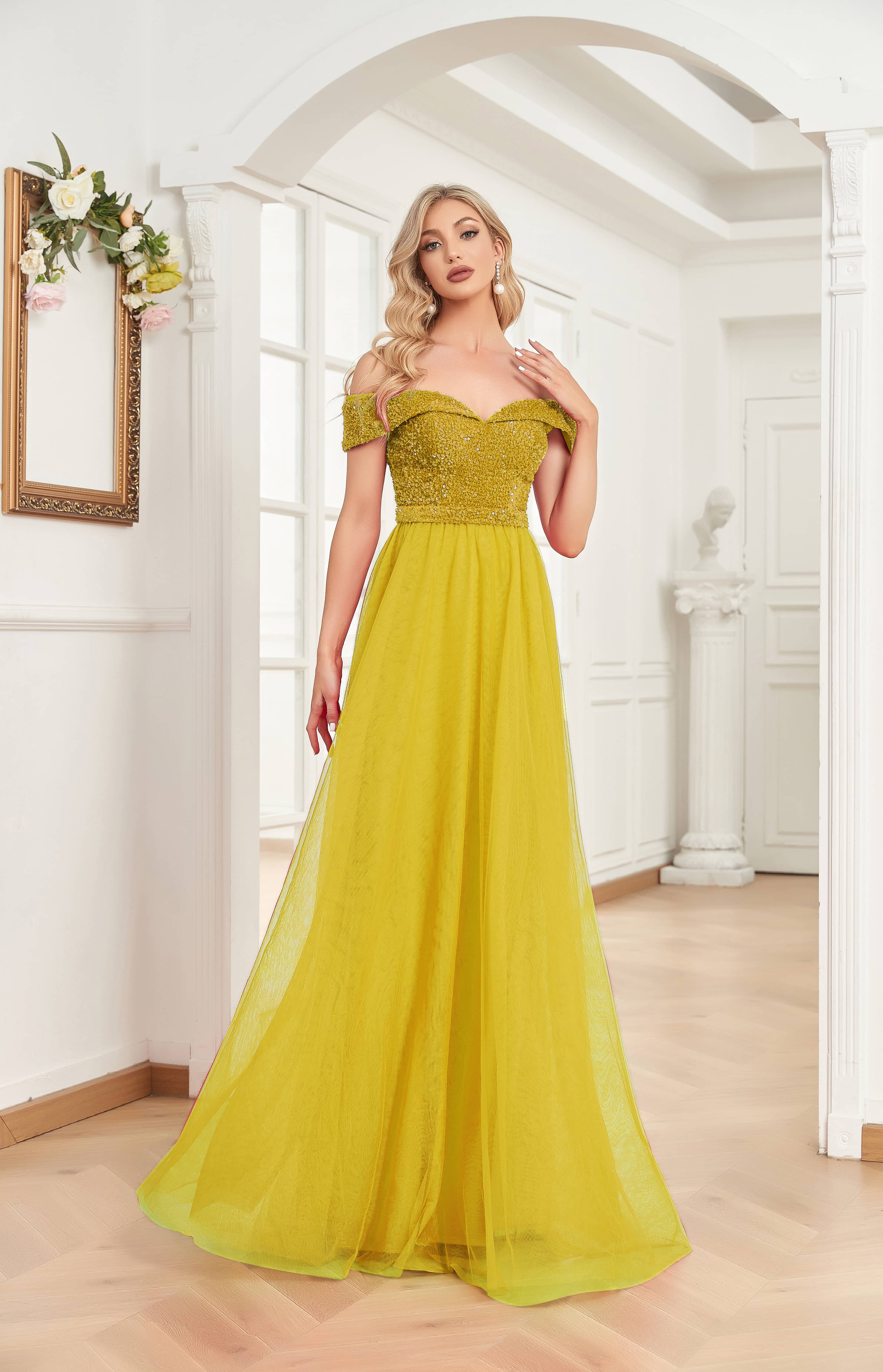 XUIBOL | An off-the-shoulder_sweetheart_neckline_Dresses_Yellow
