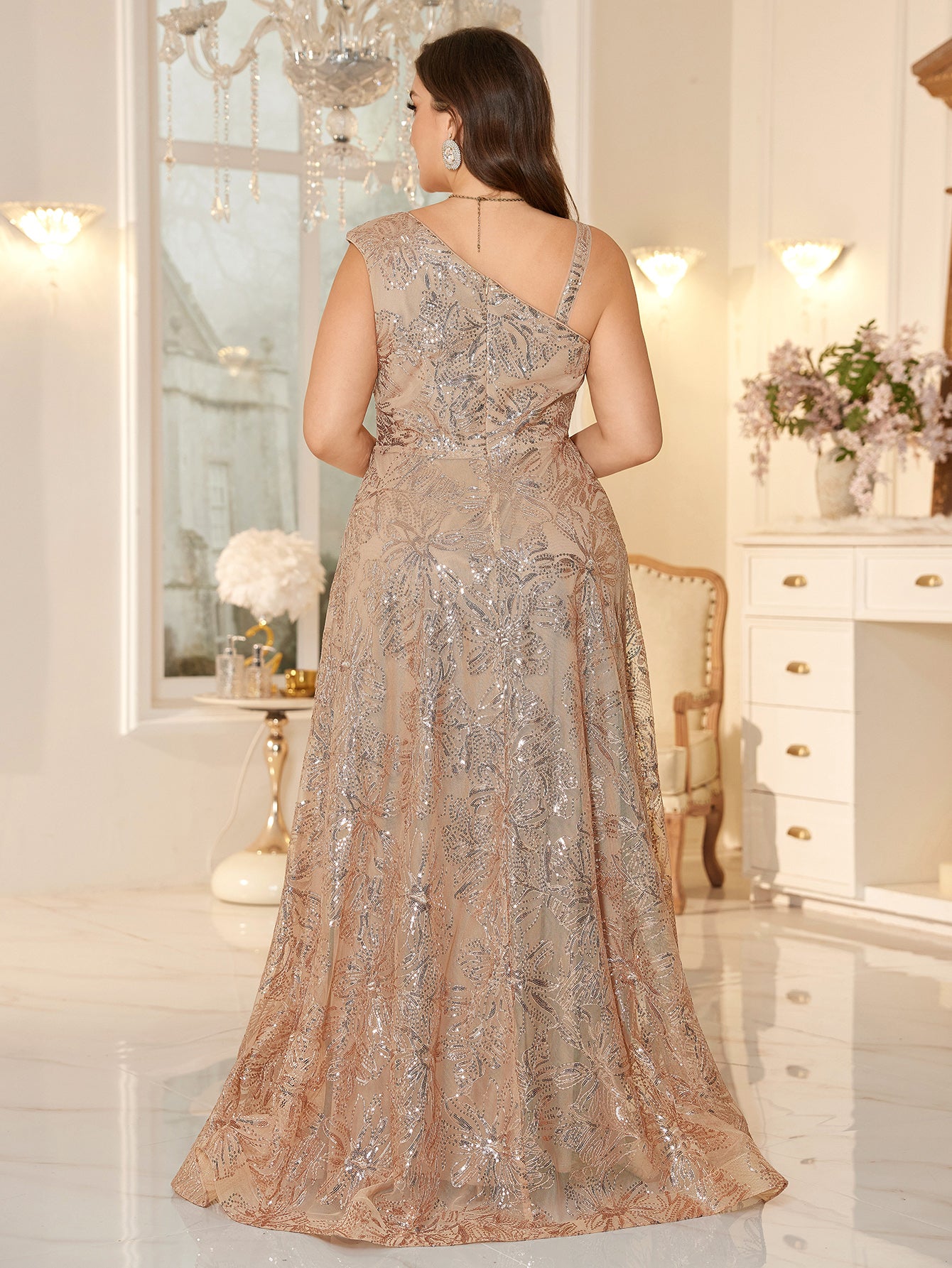 Plus-Size one-Shoulder Champagne Sequin Evening Gown