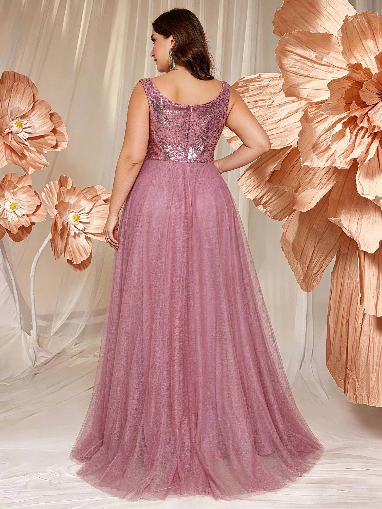 V-neck Long Sleeveless Sequined Embroidered Dress