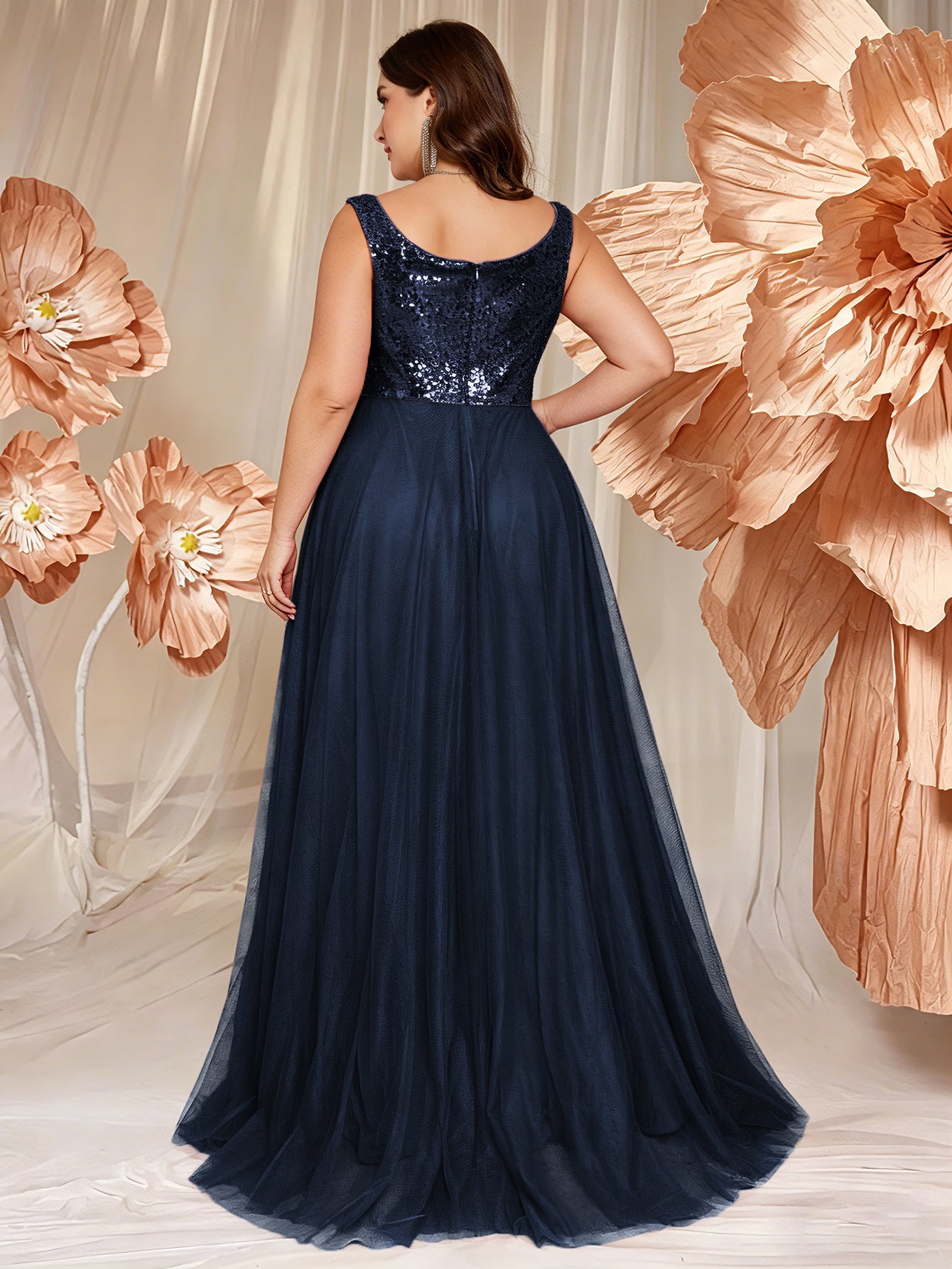 V-neck Long Sleeveless Sequined Embroidered Dress
