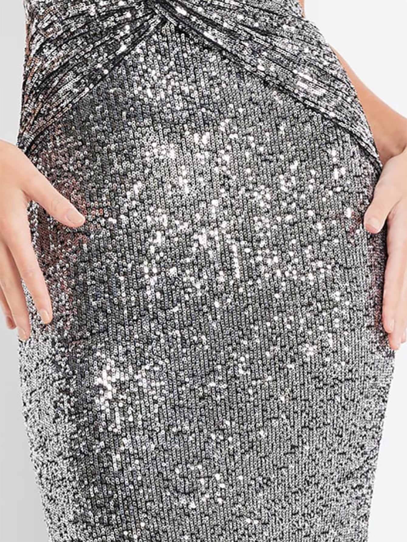 Sequins Short Sleeve Plunging Neckline Beaded Dresses