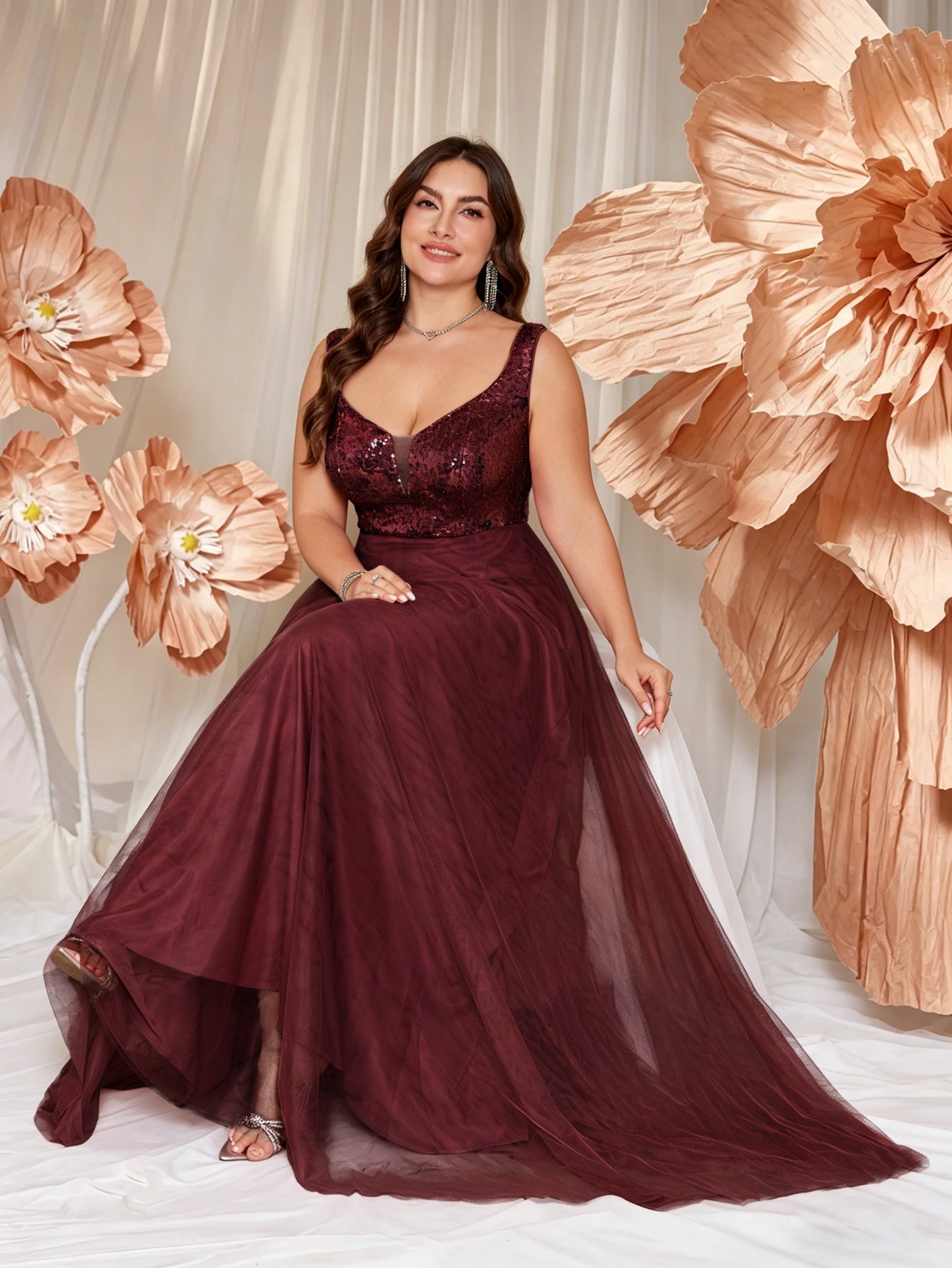 V-neck Long Sleeveless Sequined Embroidered Dress