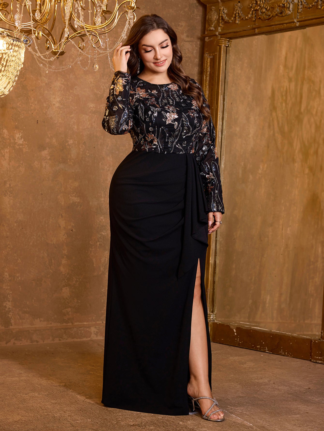 Elegant Plus Size Round Neck Slit Hip Hugging Long Sequined Heavy-Duty Dress