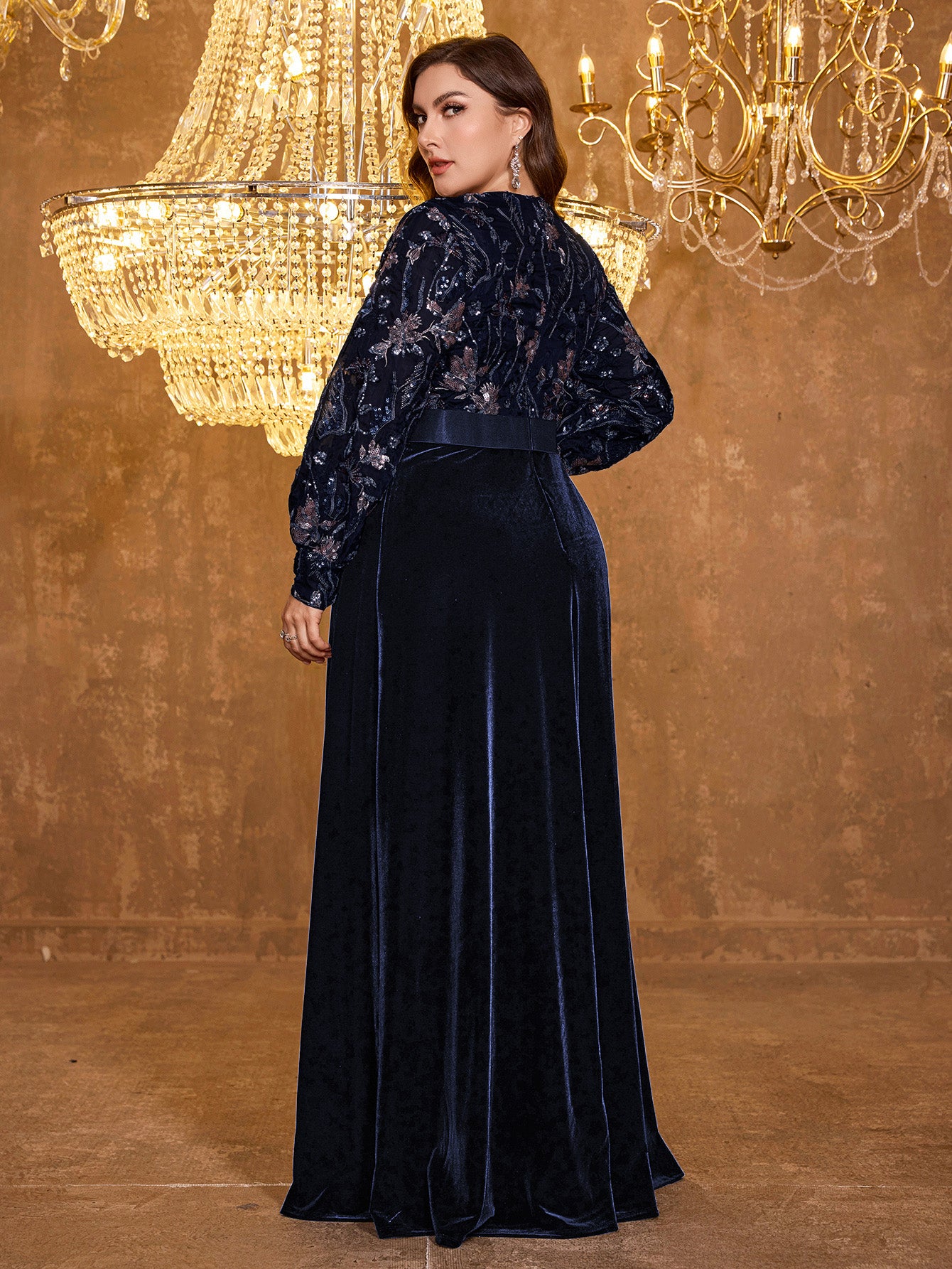V-Neck Elegant Long Sleeved Sequined Heavy-Duty Dress For Formal Occasions