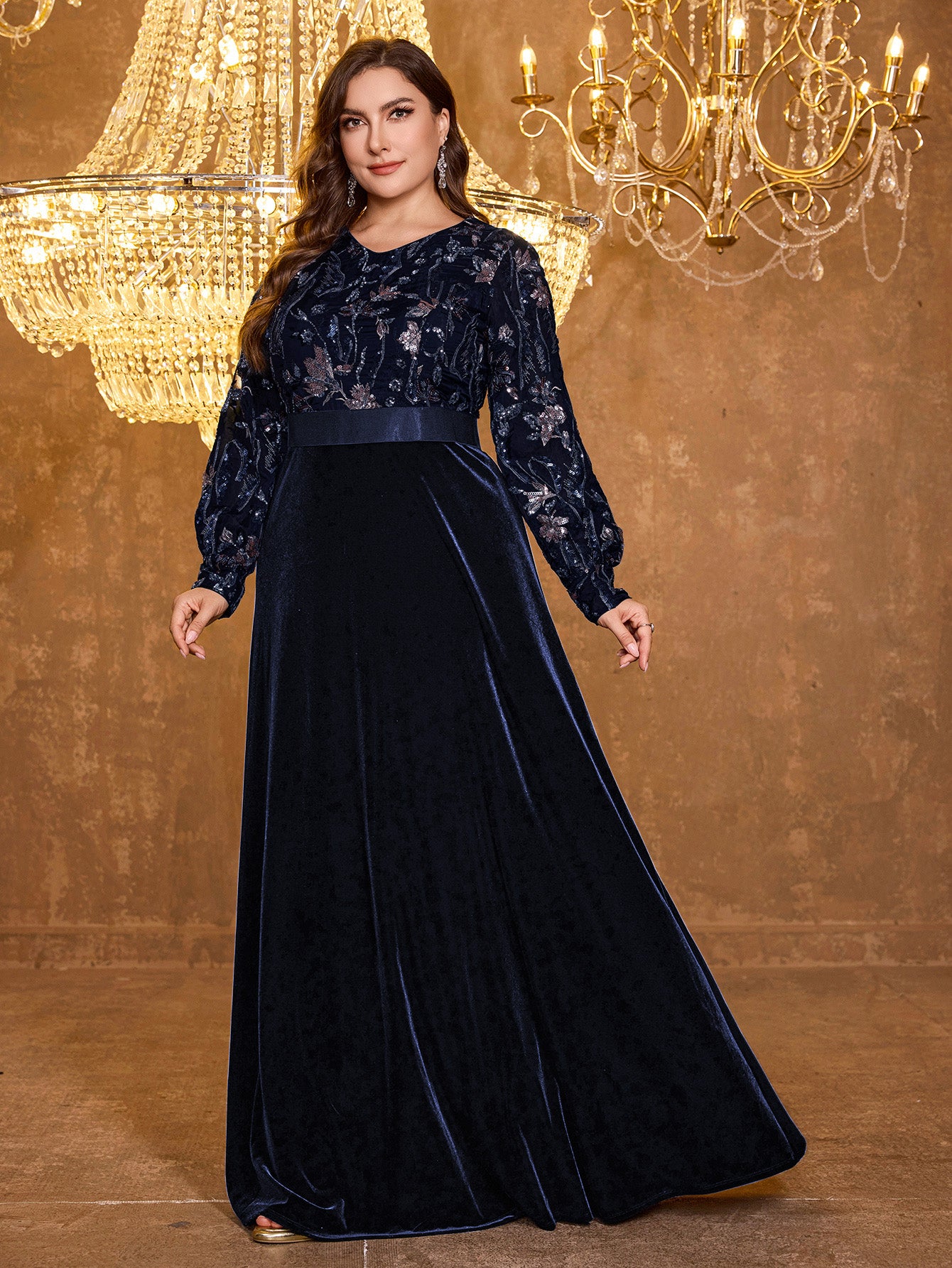 V-Neck Elegant Long Sleeved Sequined Heavy-Duty Dress For Formal Occasions
