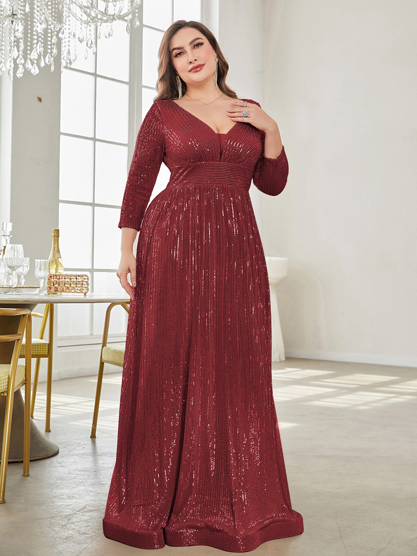 Plus Size Luxury V-Neck Long Sleeves Sequins Evening Dress | XUIBOL